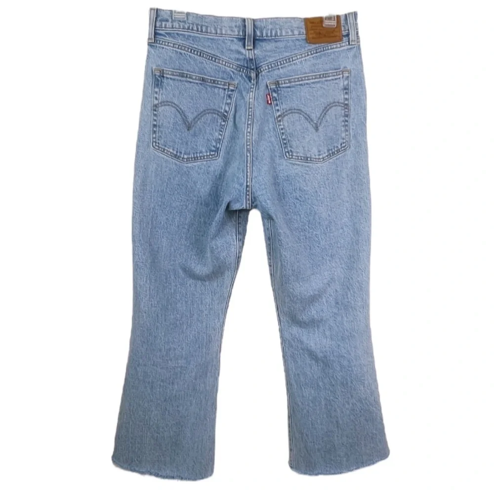 Levi’s Ribcage Flare Jeans High Rise Button Fly Light Wash Altered Hem 30 - Picture 4 of 8